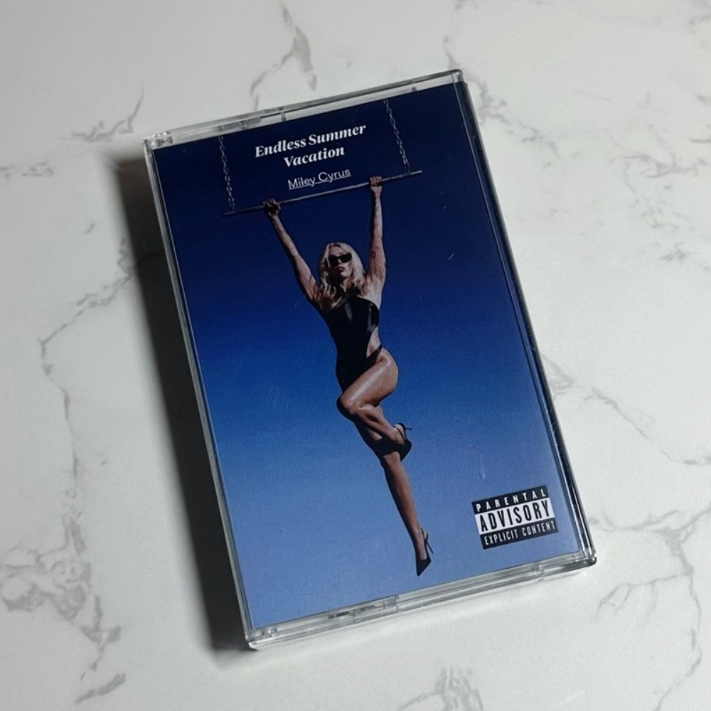 Miley Cyrus Cassette Tape | En - Audio To Music บทวิจารณ์และราคา